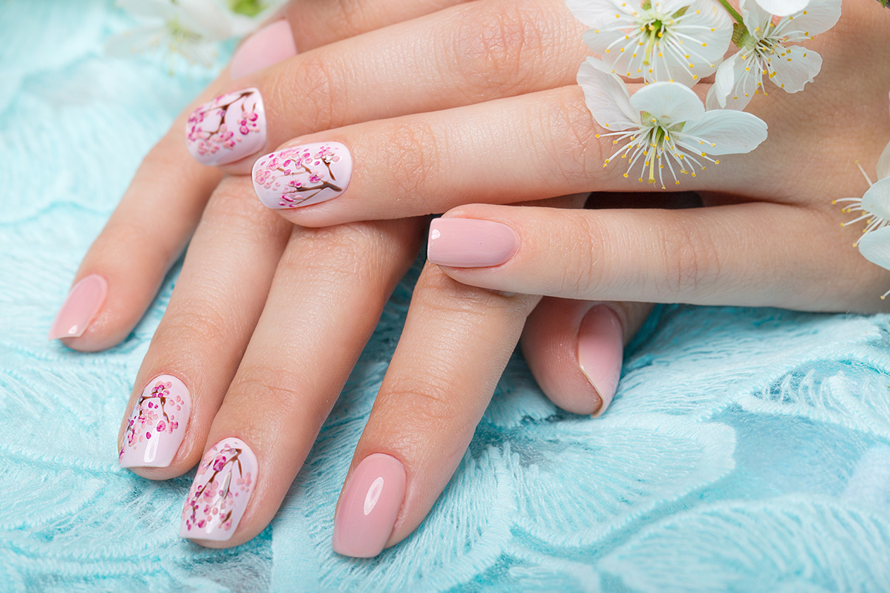 Roze design gelakte nagels